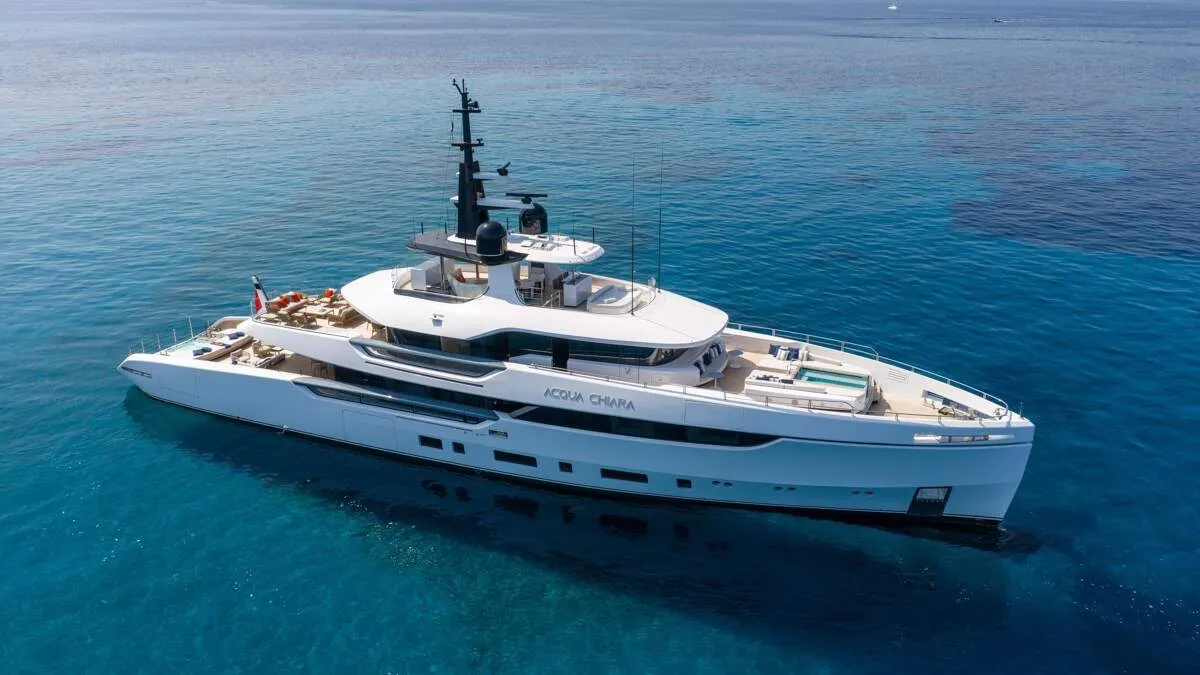 Acqua Chiara 47m Columbus Yachts motor yacht charter Mediterranean photo 06