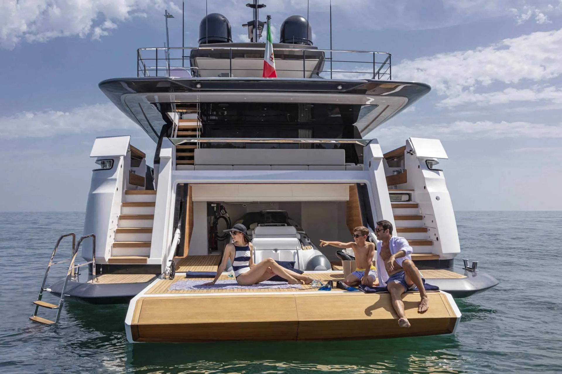 Alvium 33m Custom Line motor yacht charter Ibiza photo 15