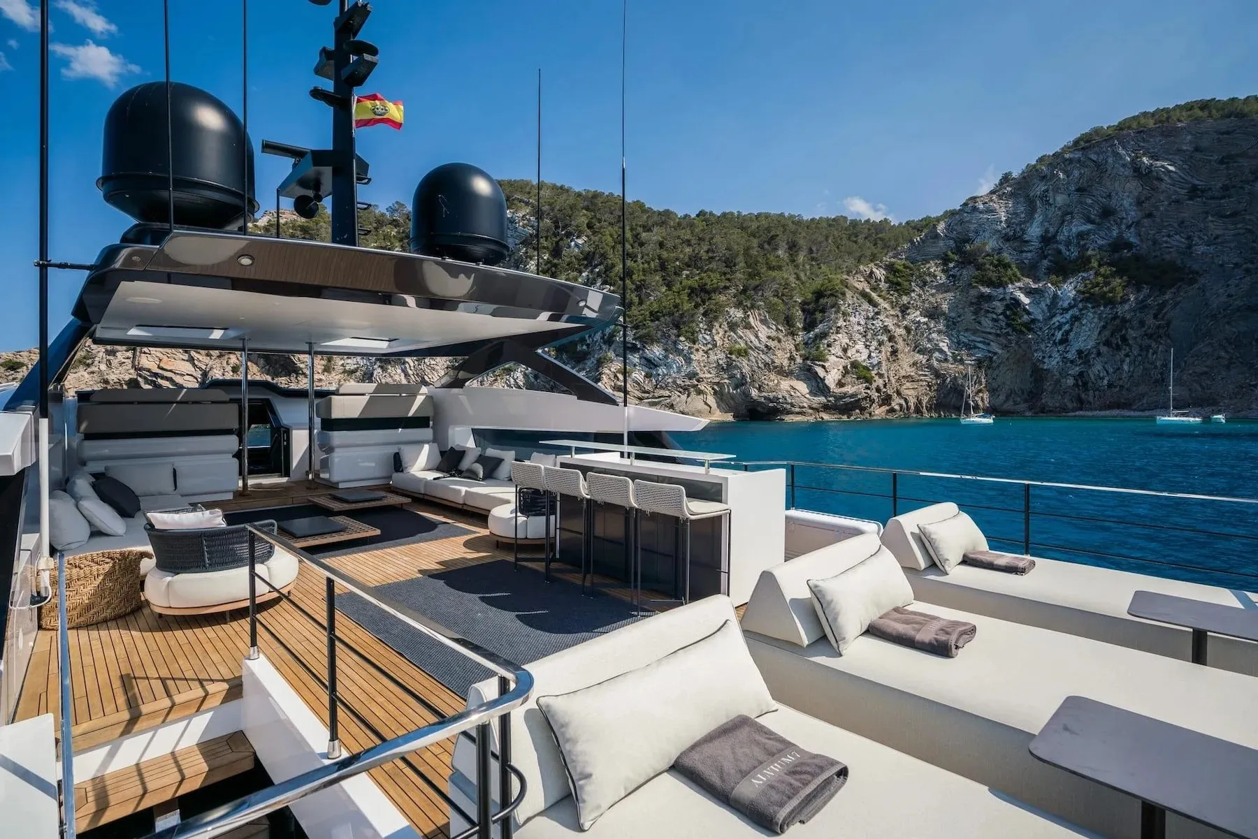 Alvium 33m Custom Line motor yacht charter Ibiza photo 19