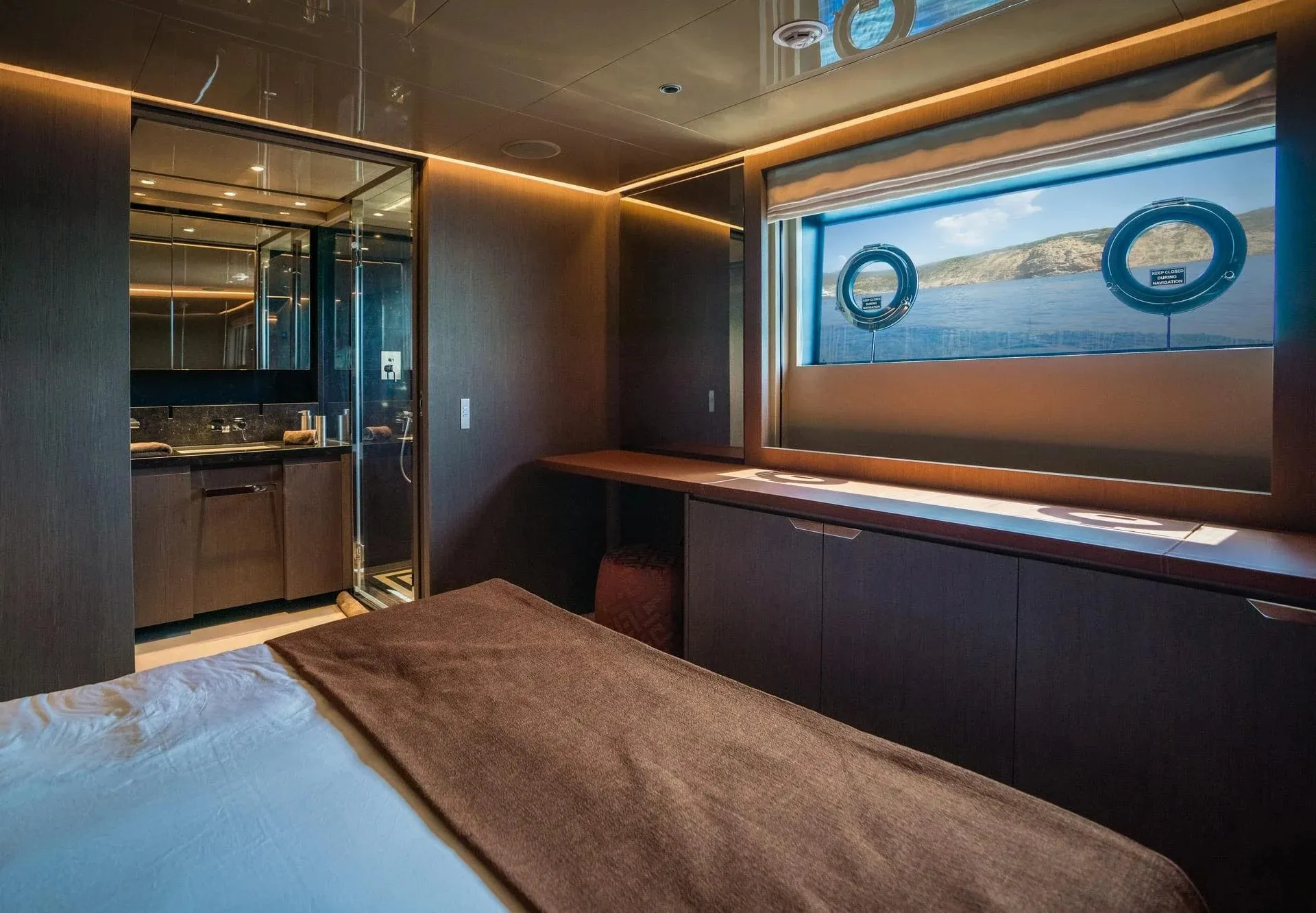 Alvium 33m Custom Line motor yacht charter Ibiza photo 35