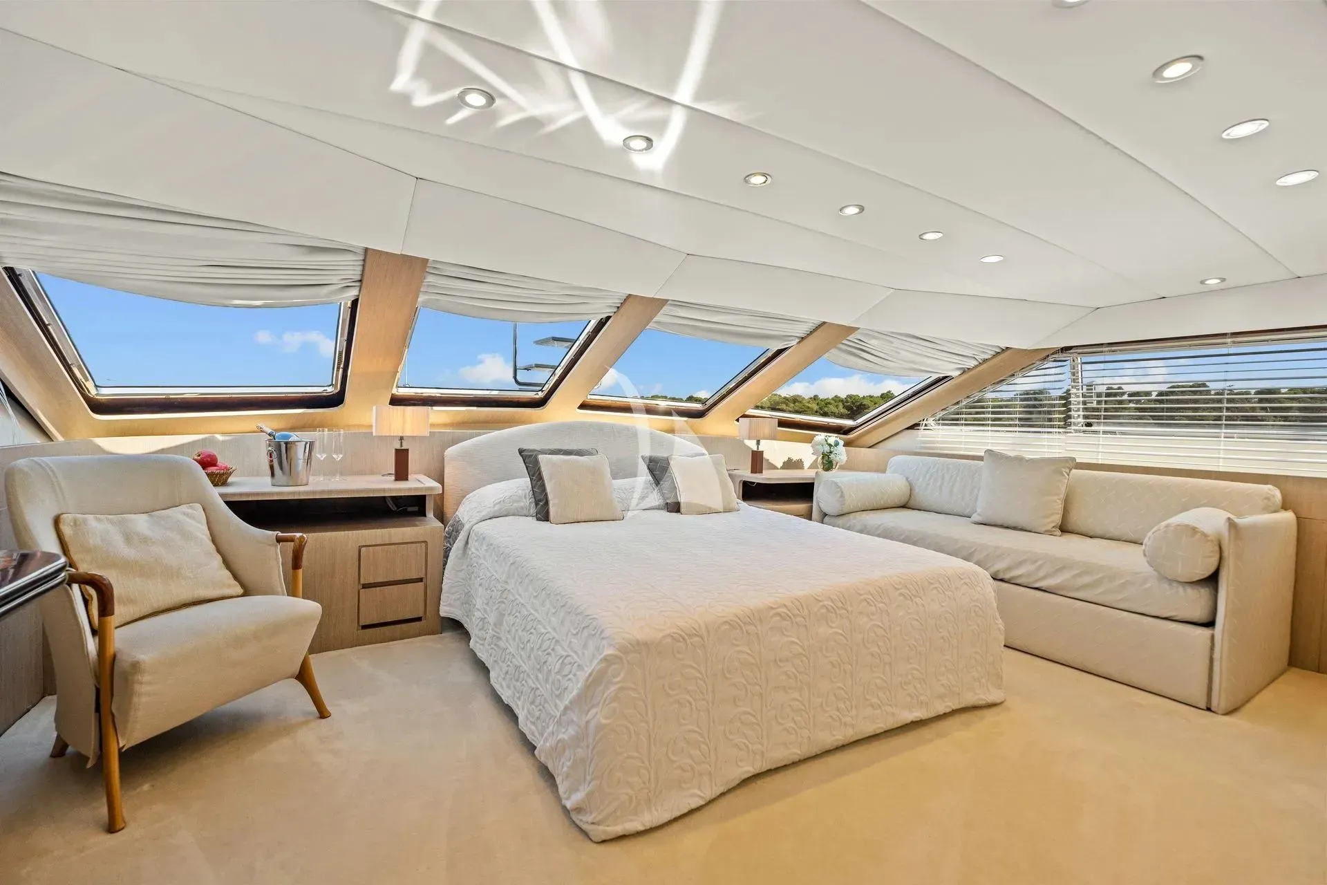 Antisan 33m Spertini Alalunga motor yacht charter French Riviera photo 15
