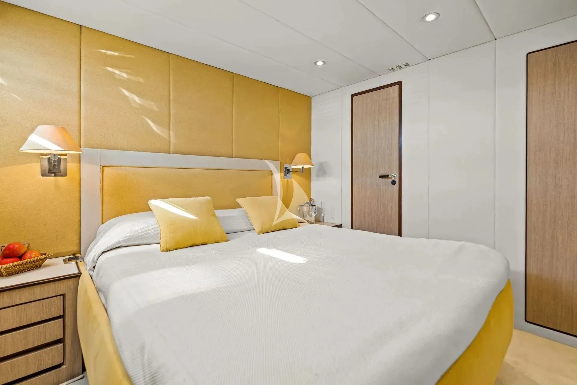 Antisan 33m Spertini Alalunga motor yacht charter French Riviera photo 18