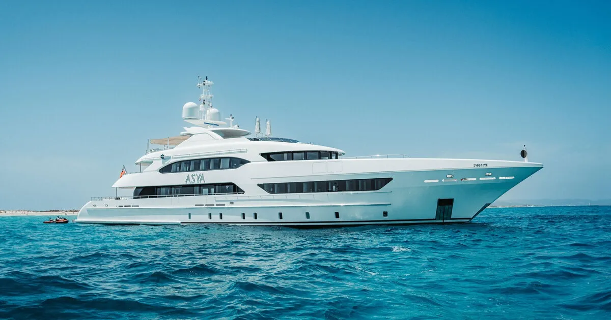 Asya 46.7m Heesen motor yacht charter French Riviera photo 12