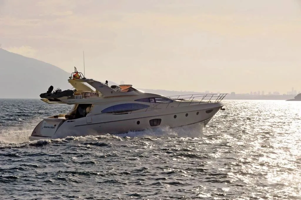 Azucena Mare 21.6m Azimut motor yacht charter Mallorca photo 03