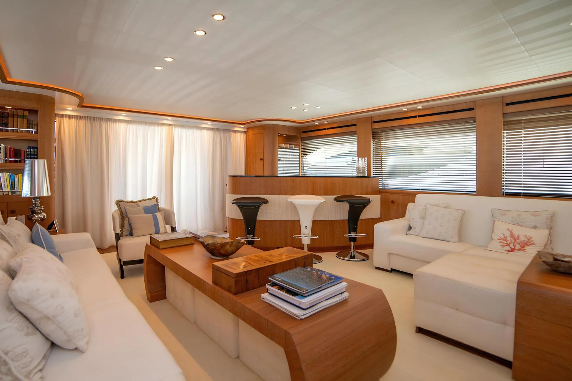 B Two 32.5m Astondoa motor yacht charter Mallorca photo 10