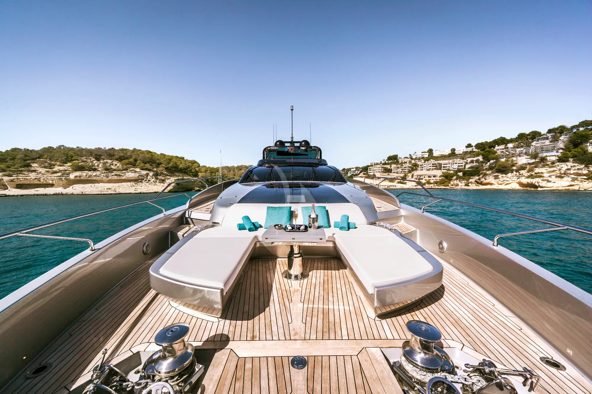 Barracuda III 28.48m Riva motor yacht charter Mallorca photo 08