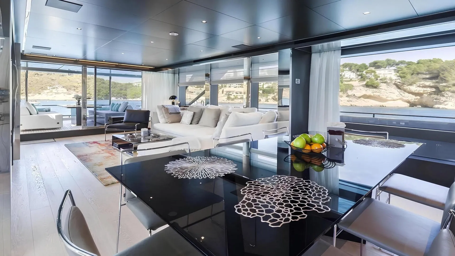 Barracuda III 28.48m Riva motor yacht charter Mallorca photo 19