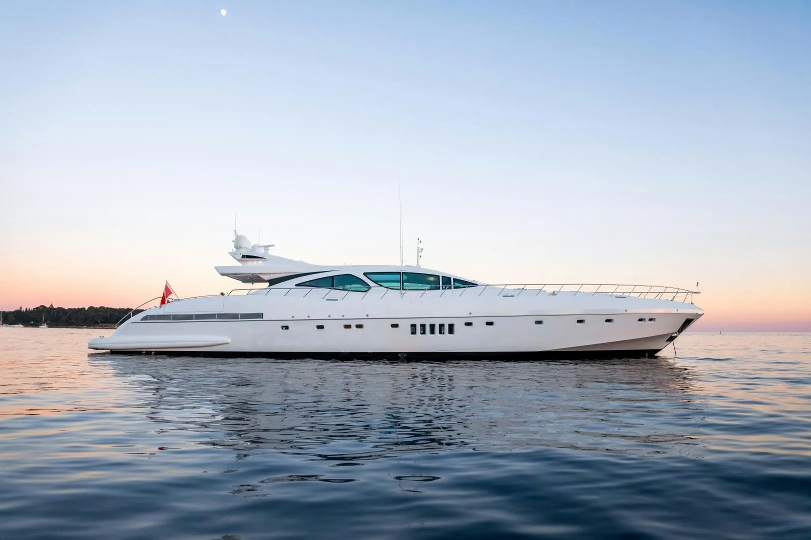 Beachouse 40m Mangusta motor yacht charter French Riviera photo 02