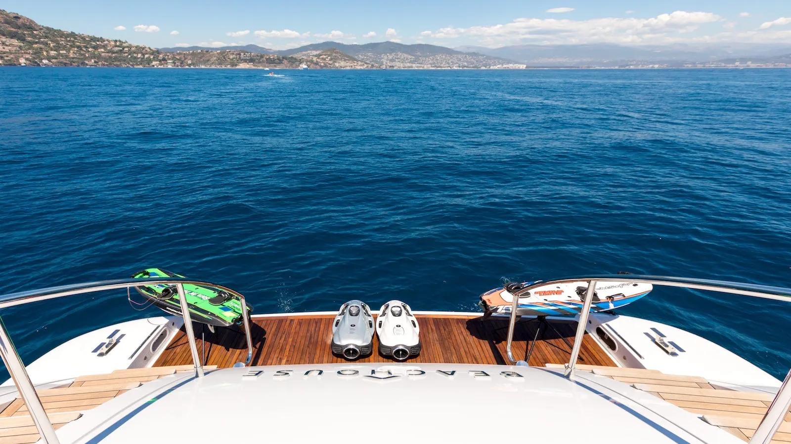 Beachouse 40m Mangusta motor yacht charter French Riviera photo 12