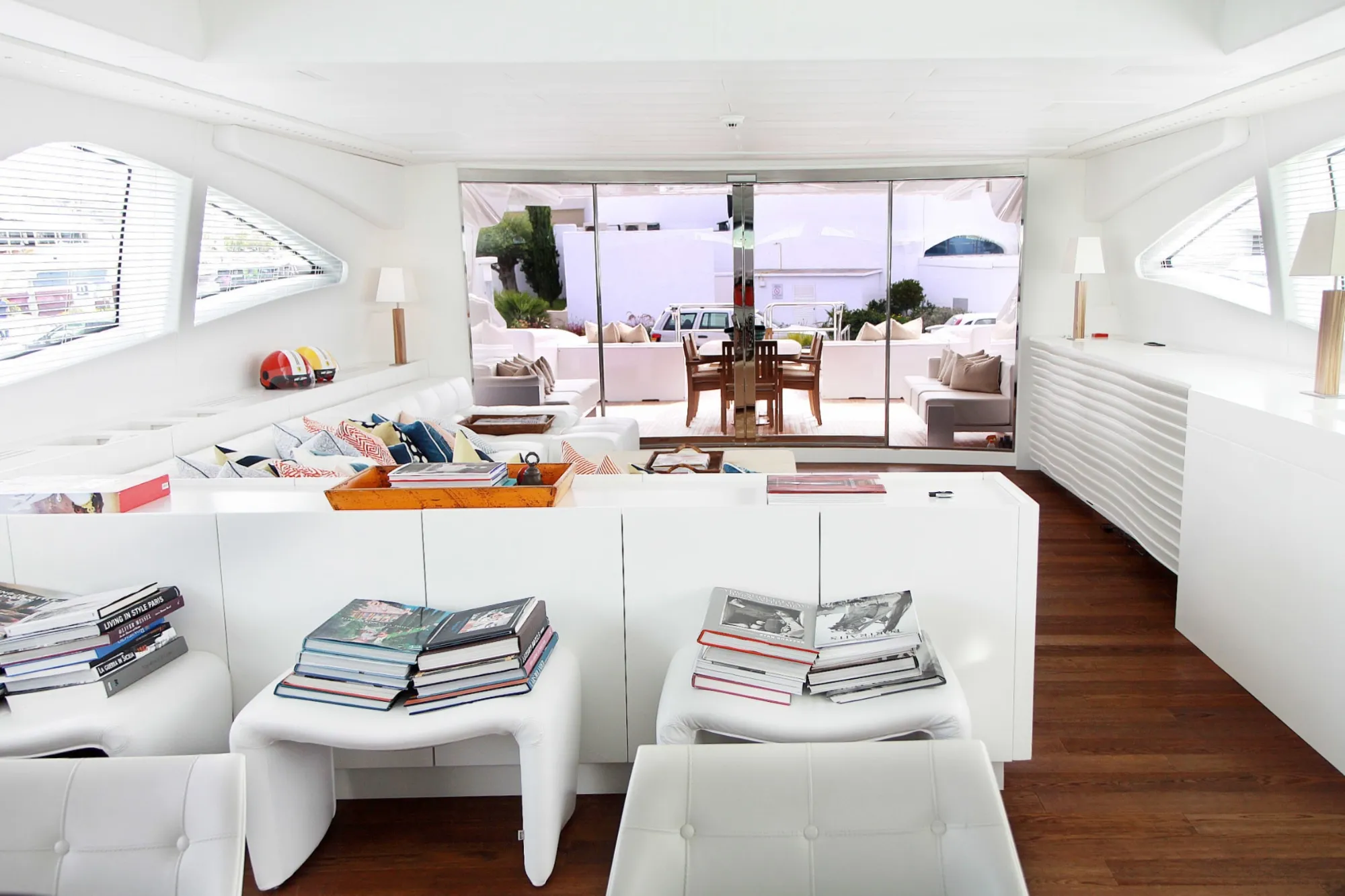 Beachouse 40m Mangusta motor yacht charter French Riviera photo 24