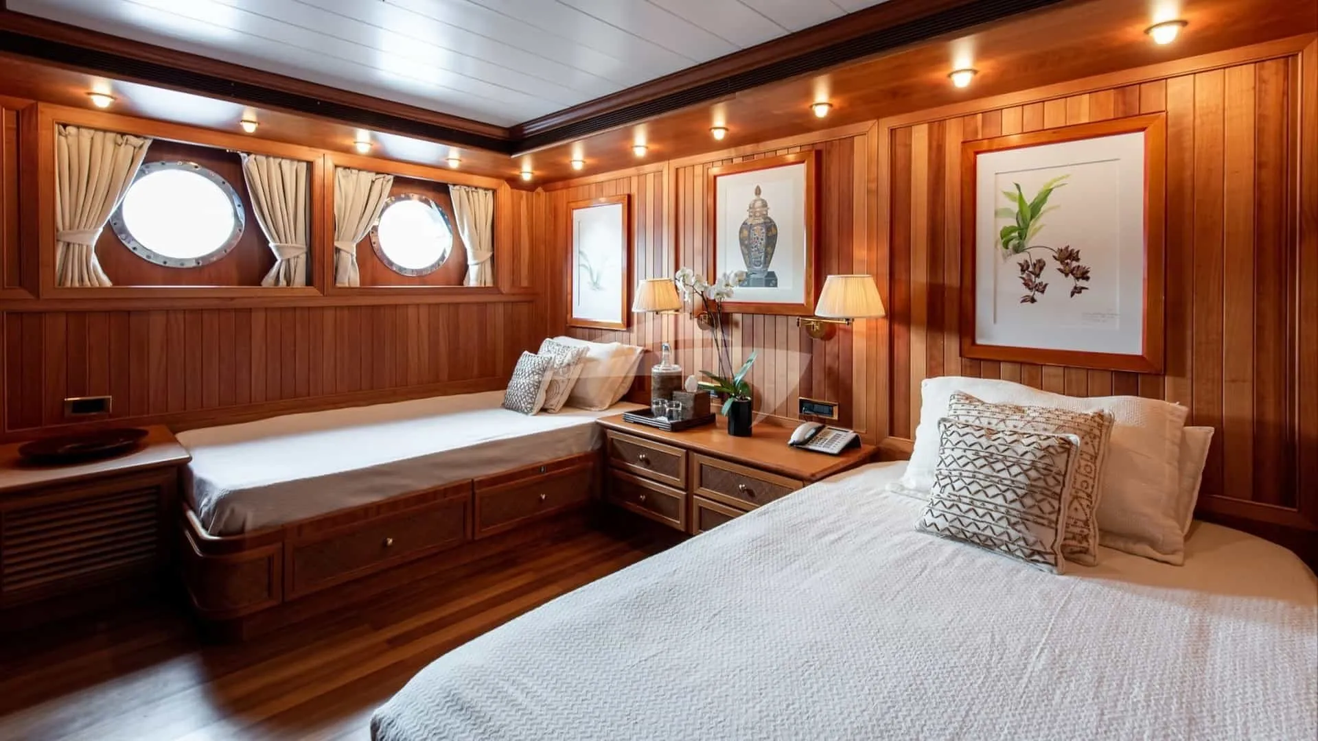 Bleu De Nimes 72.24m Clelands Shipbuilding Co motor yacht charter Mediterranean photo 25