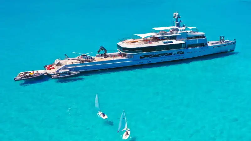 Bold 85.3m SilverYachts motor yacht charter Mediterranean photo 01