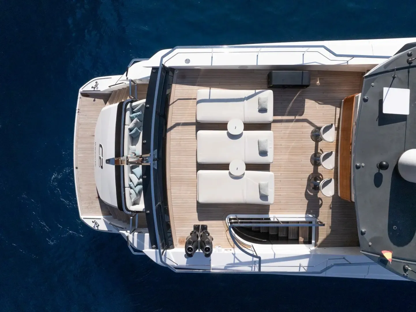 C2 33.3m Mangusta motor yacht charter Ibiza photo 06