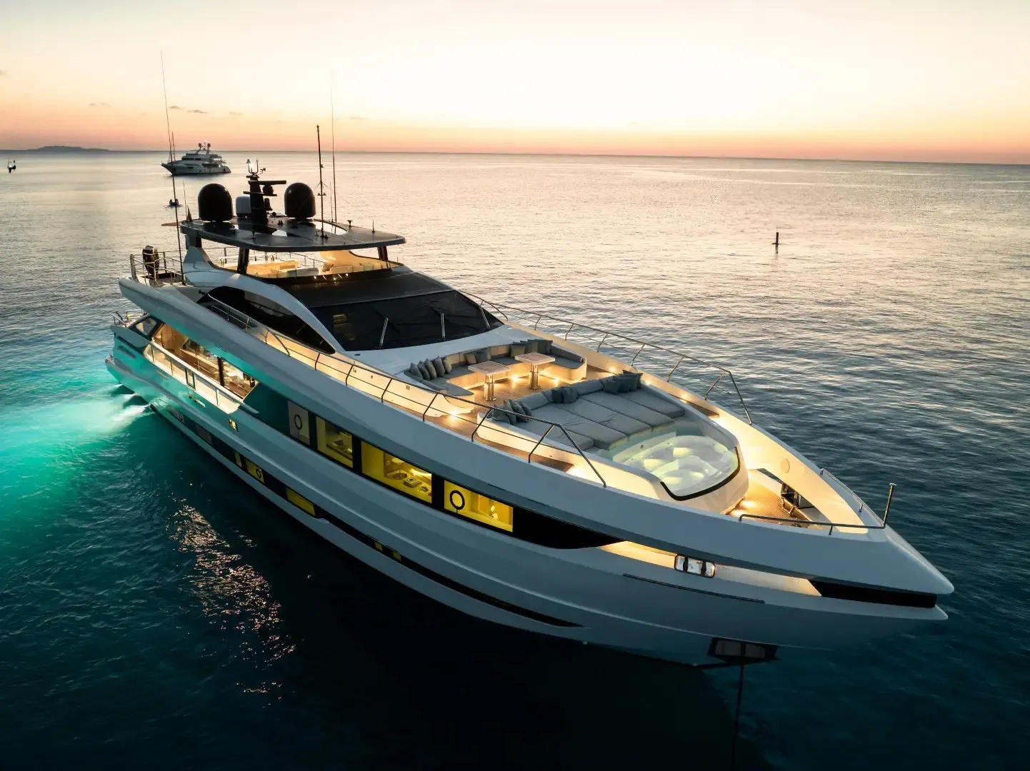 C2 33.3m Mangusta motor yacht charter Ibiza photo 07