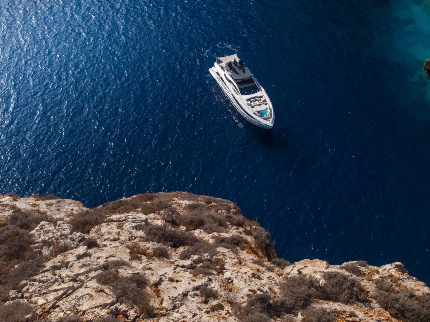 C2 33.3m Mangusta motor yacht charter Ibiza photo 13