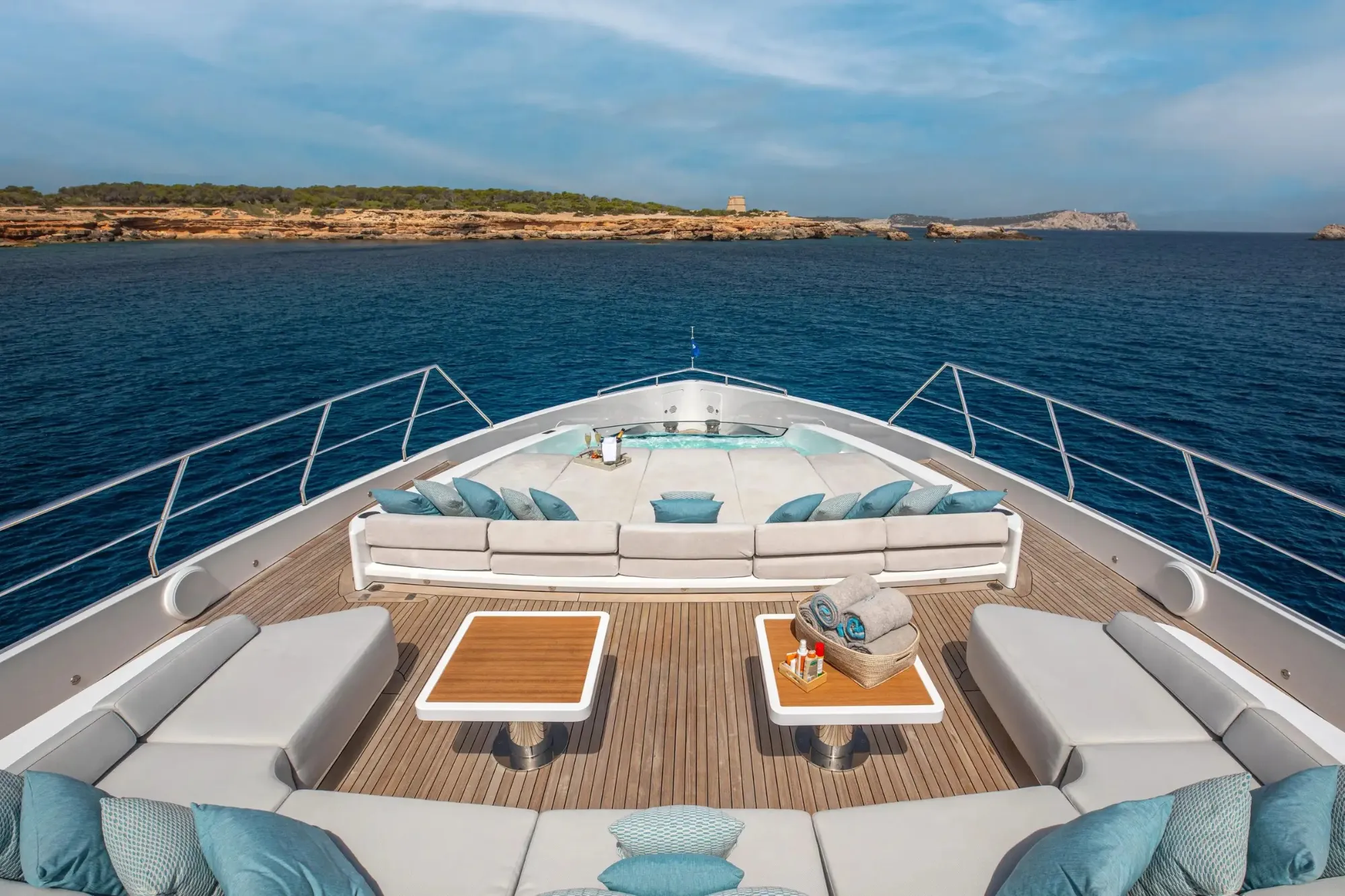 C2 33.3m Mangusta motor yacht charter Ibiza photo 17