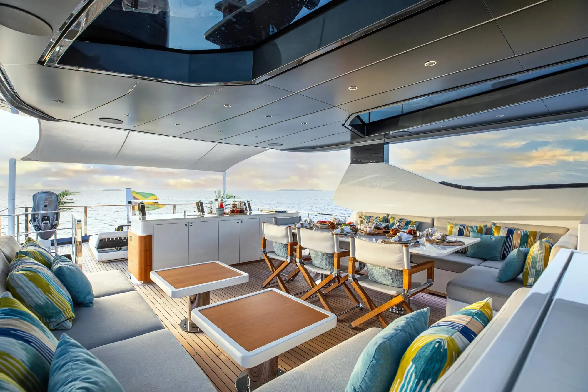 C2 33.3m Mangusta motor yacht charter Ibiza photo 19