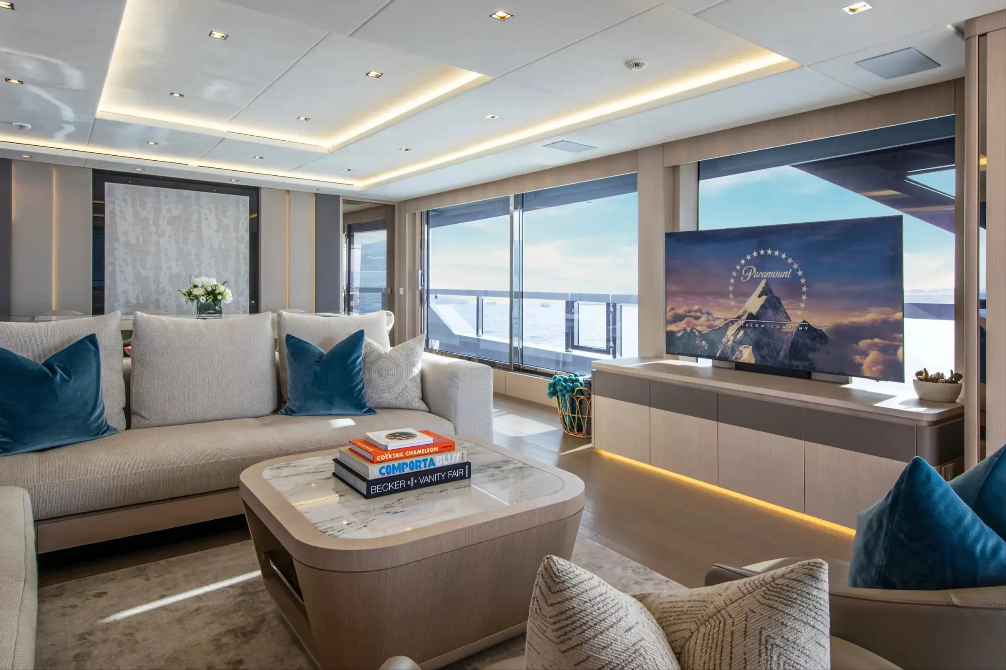 C2 33.3m Mangusta motor yacht charter Ibiza photo 40