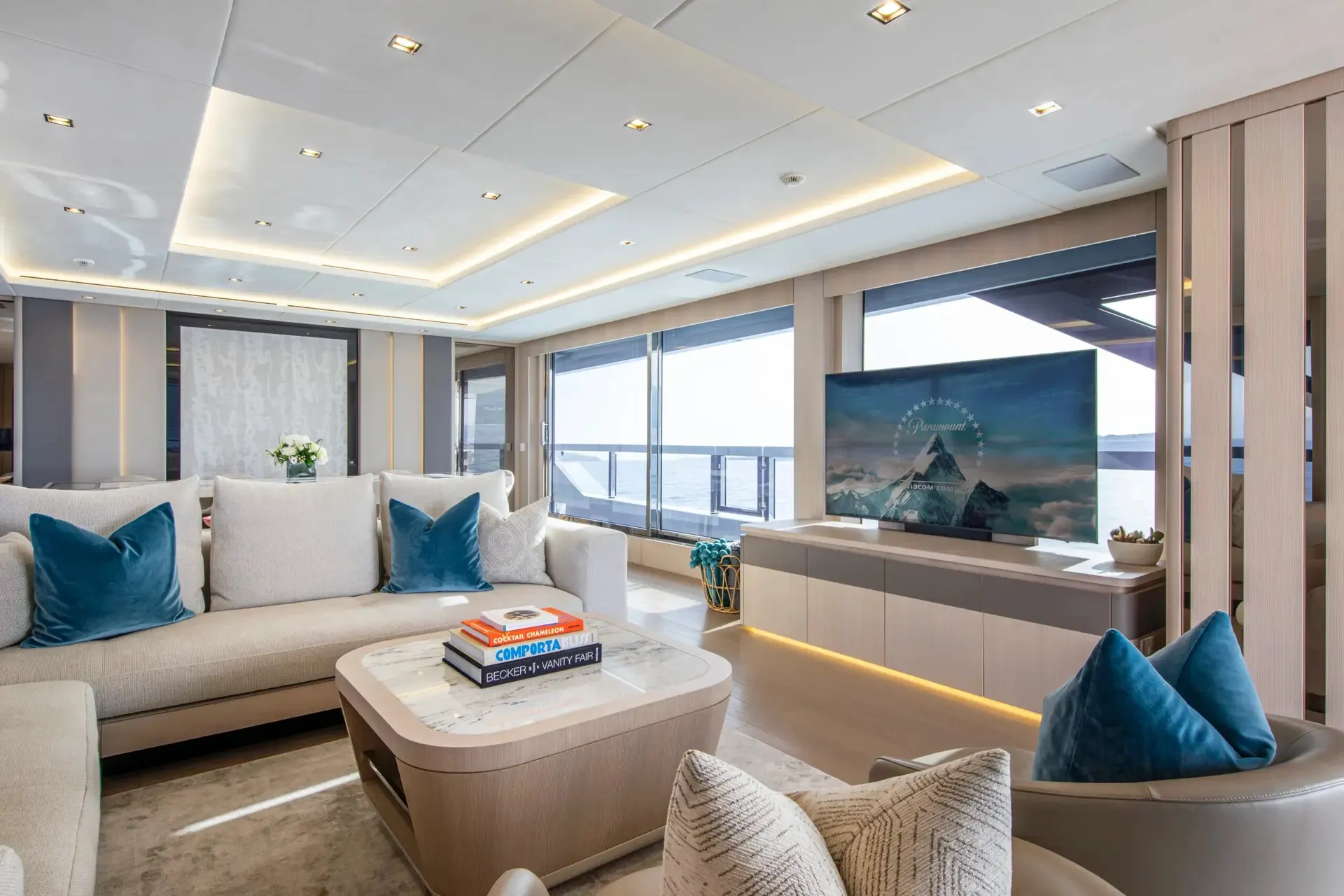 C2 33.3m Mangusta motor yacht charter Ibiza photo 42