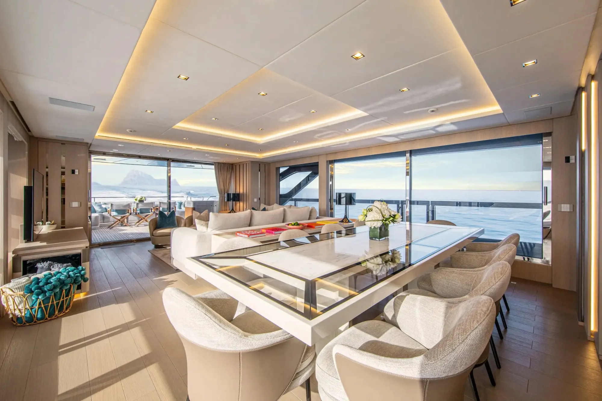 C2 33.3m Mangusta motor yacht charter Ibiza photo 43