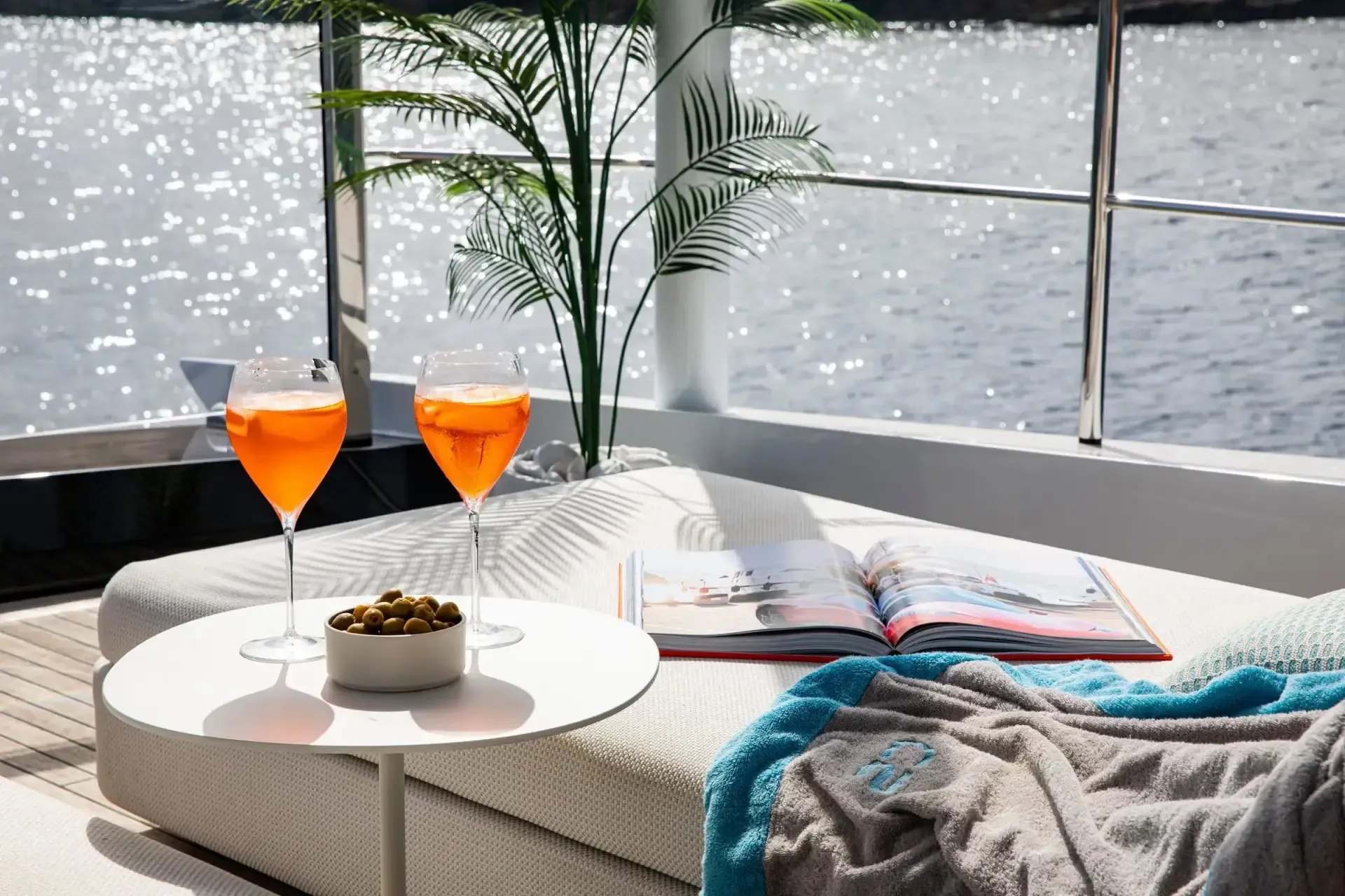 C2 33.3m Mangusta motor yacht charter Ibiza photo 48