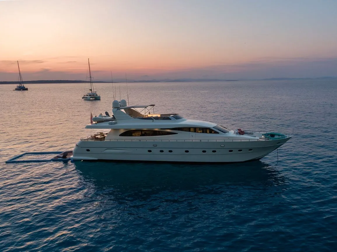 Daypa 25.35m Canados motor yacht charter Ibiza photo 05