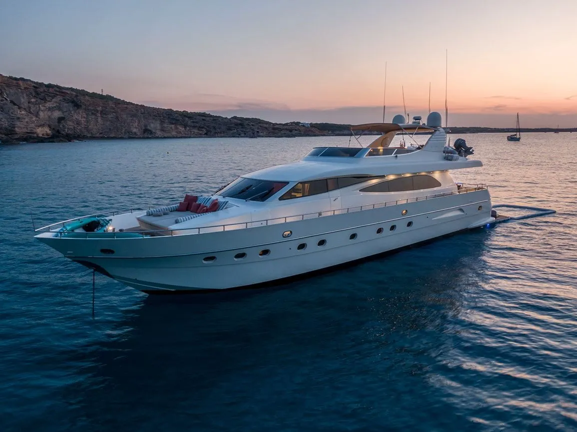Daypa 25.35m Canados motor yacht charter Ibiza photo 07