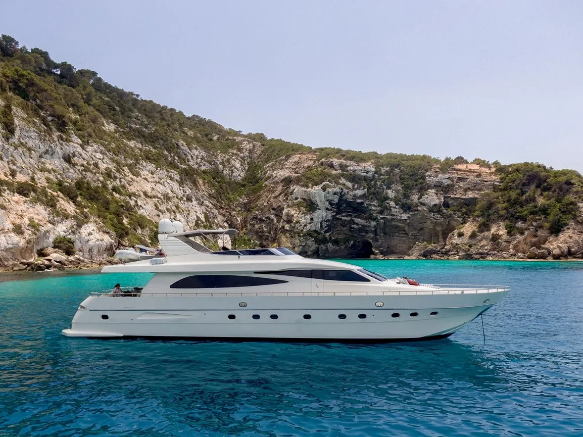 Daypa 25.35m Canados motor yacht charter Ibiza photo 12
