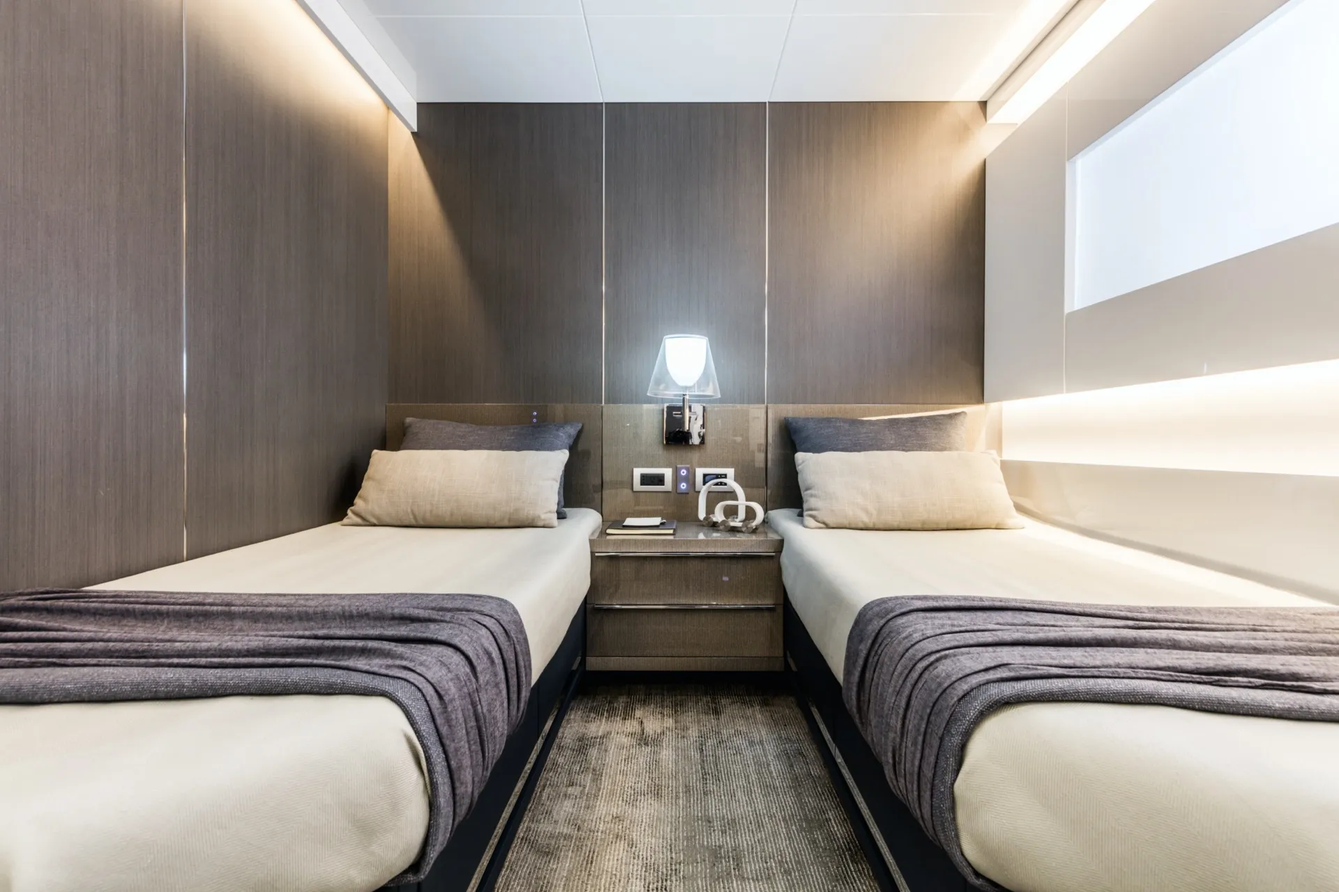 Dhamma II 26m Arcadia motor yacht charter Ibiza photo 12