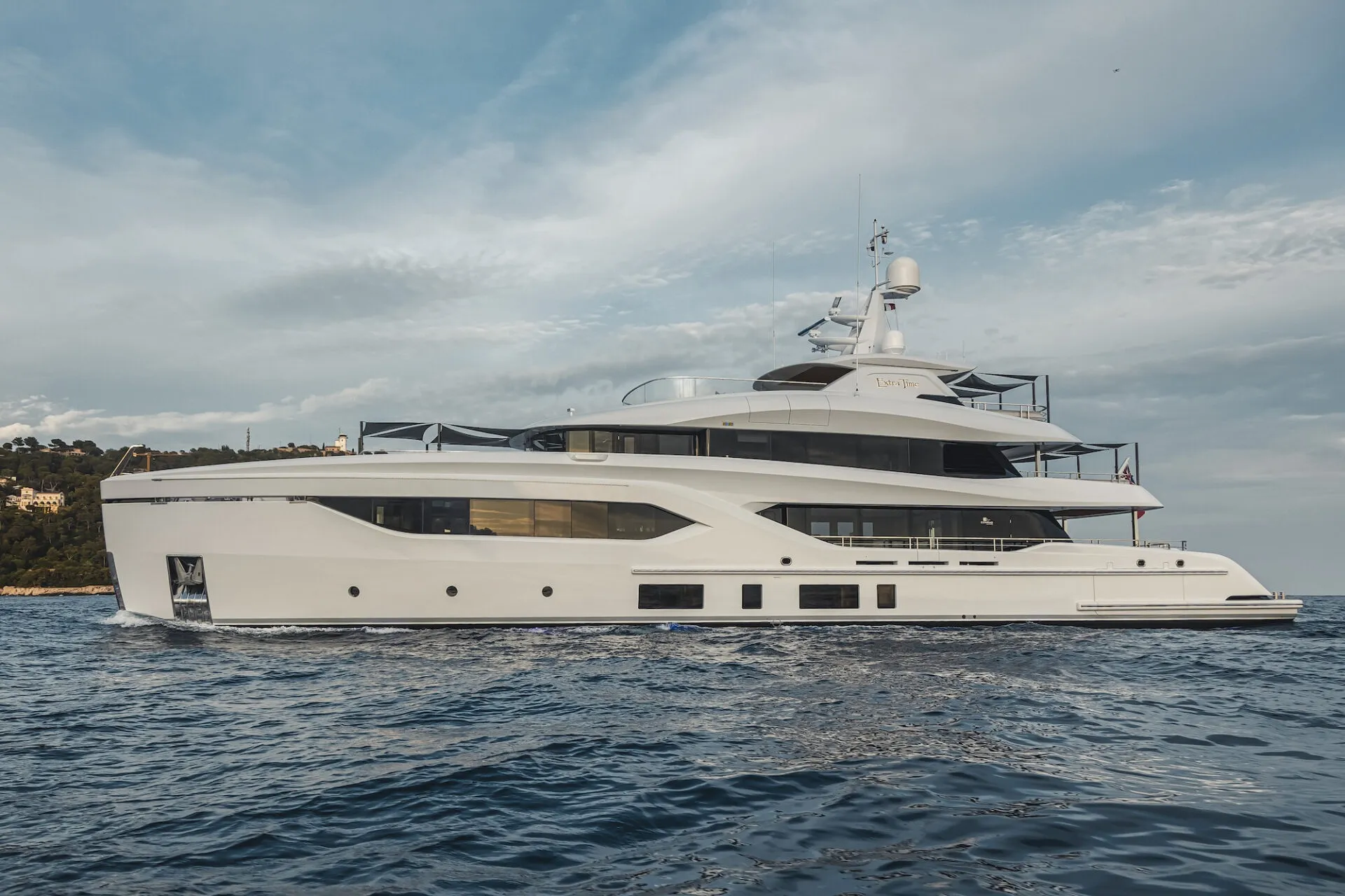 Extra Time 44.27m Conrad Shipyard motor yacht charter French Riviera photo 01