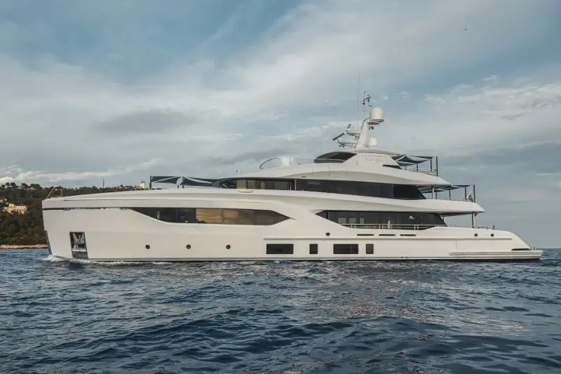 Extra Time 44.27m Conrad Shipyard motor yacht charter French Riviera photo 01