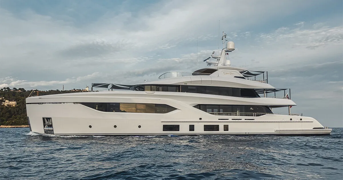 Extra Time 44.27m Conrad Shipyard motor yacht charter French Riviera photo 05