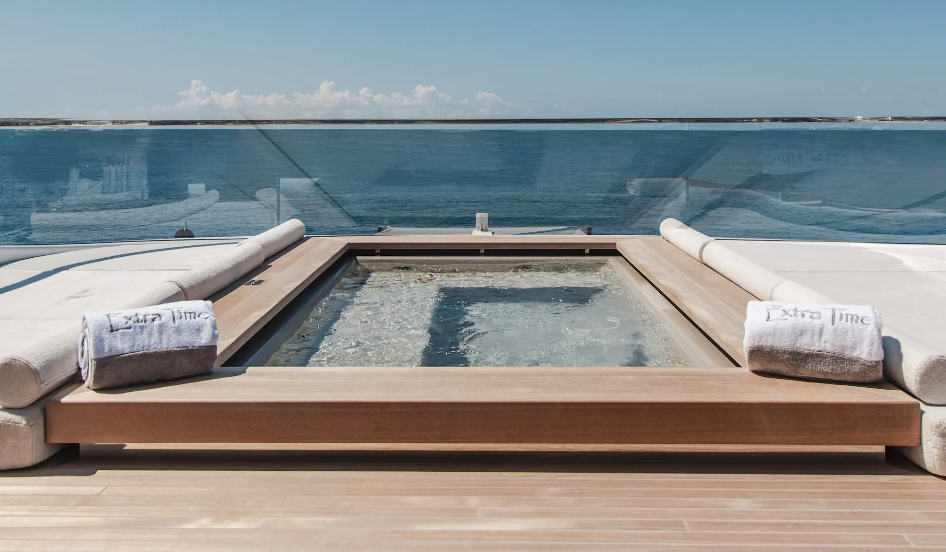 Extra Time 44.27m Conrad Shipyard motor yacht charter French Riviera photo 10