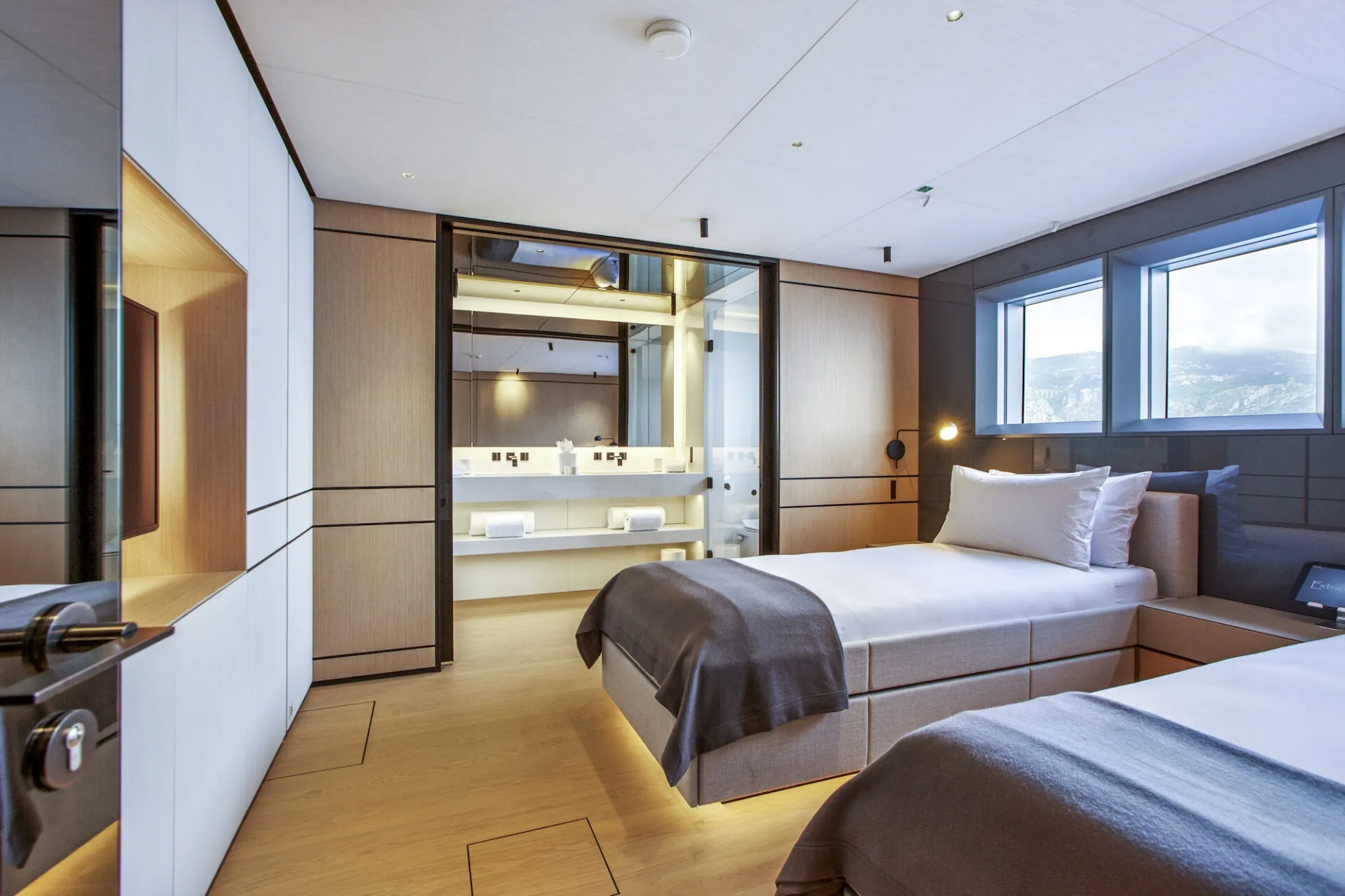 Extra Time 44.27m Conrad Shipyard motor yacht charter French Riviera photo 24