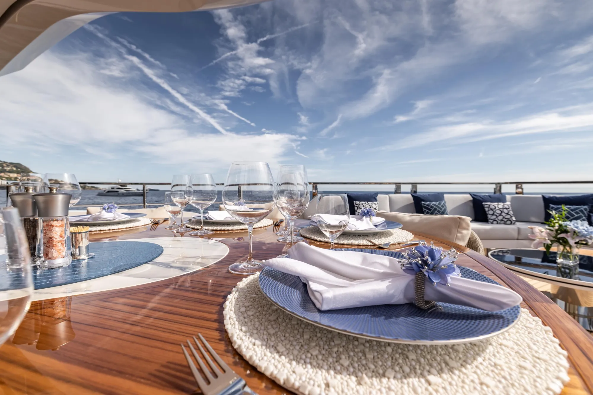 Felicità 50m Mangusta motor yacht charter French Riviera photo 14