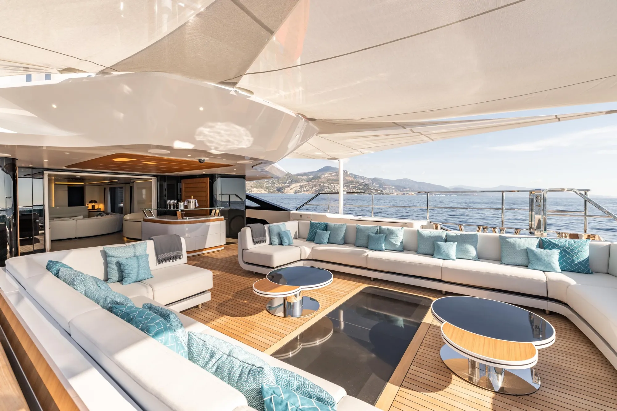 Felicità 50m Mangusta motor yacht charter French Riviera photo 15