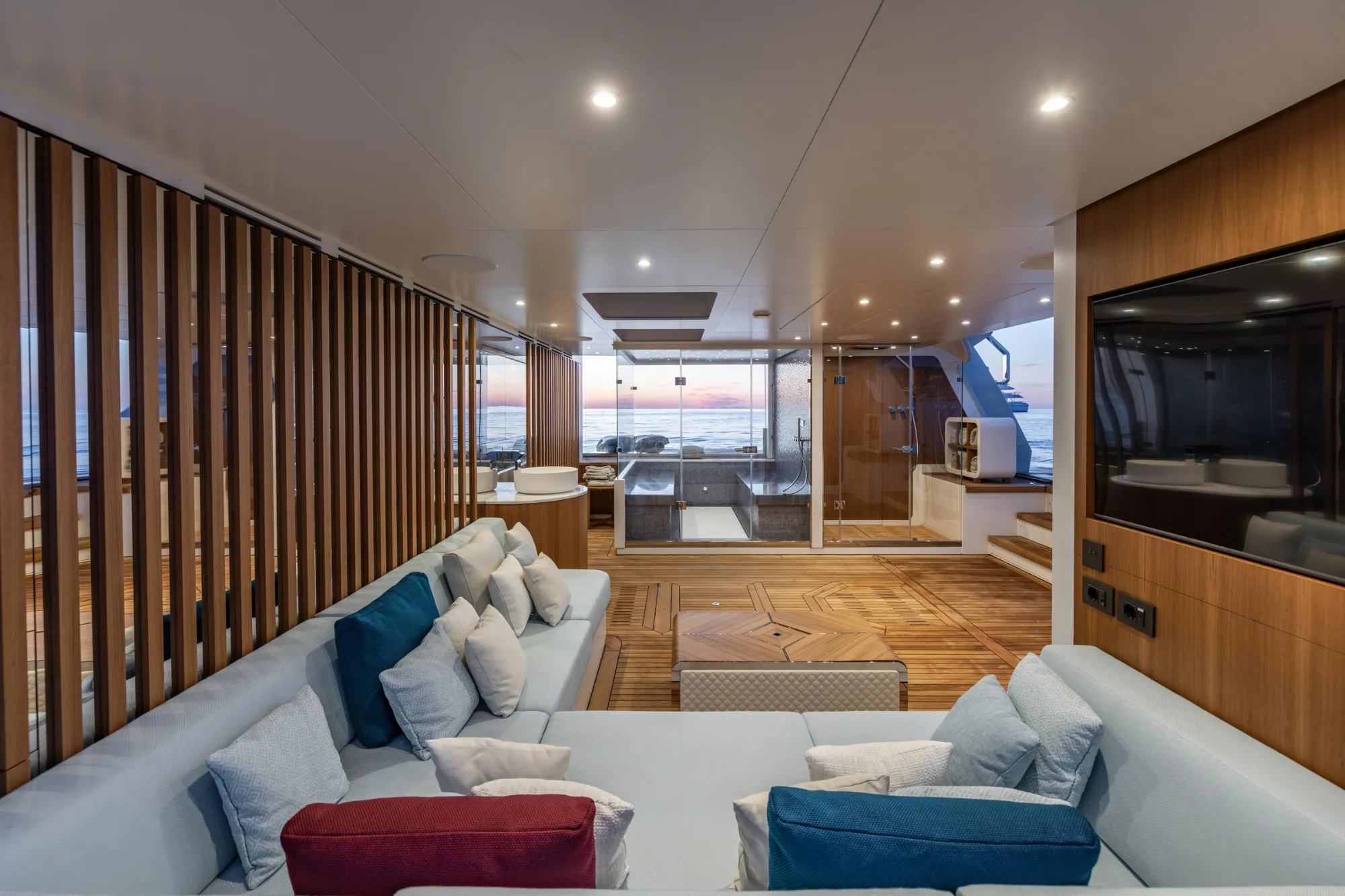 Felicità 50m Mangusta motor yacht charter French Riviera photo 34