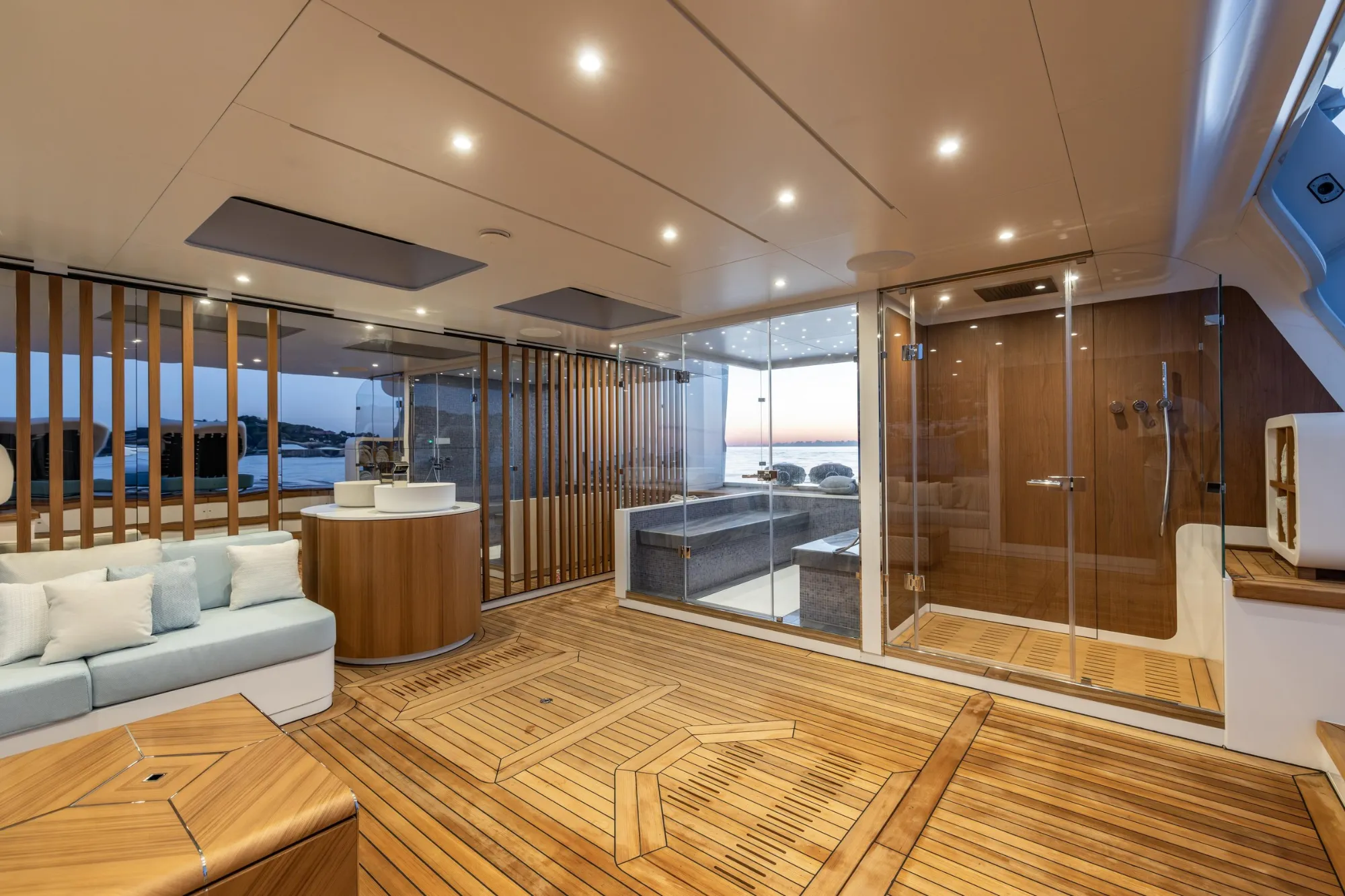 Felicità 50m Mangusta motor yacht charter French Riviera photo 36