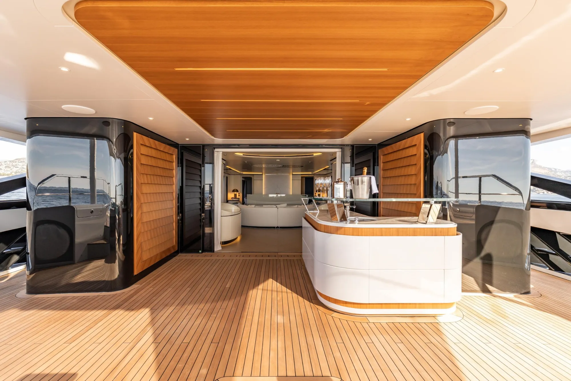 Felicità 50m Mangusta motor yacht charter French Riviera photo 37
