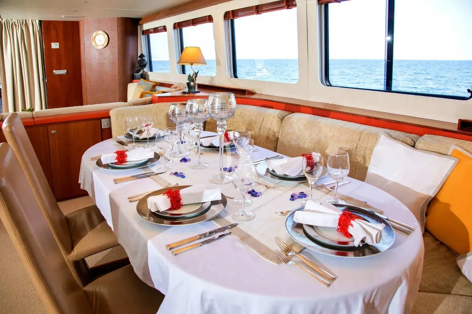 Heartbeat Of Life 28.2m Heesen motor yacht charter Barcelona photo 15