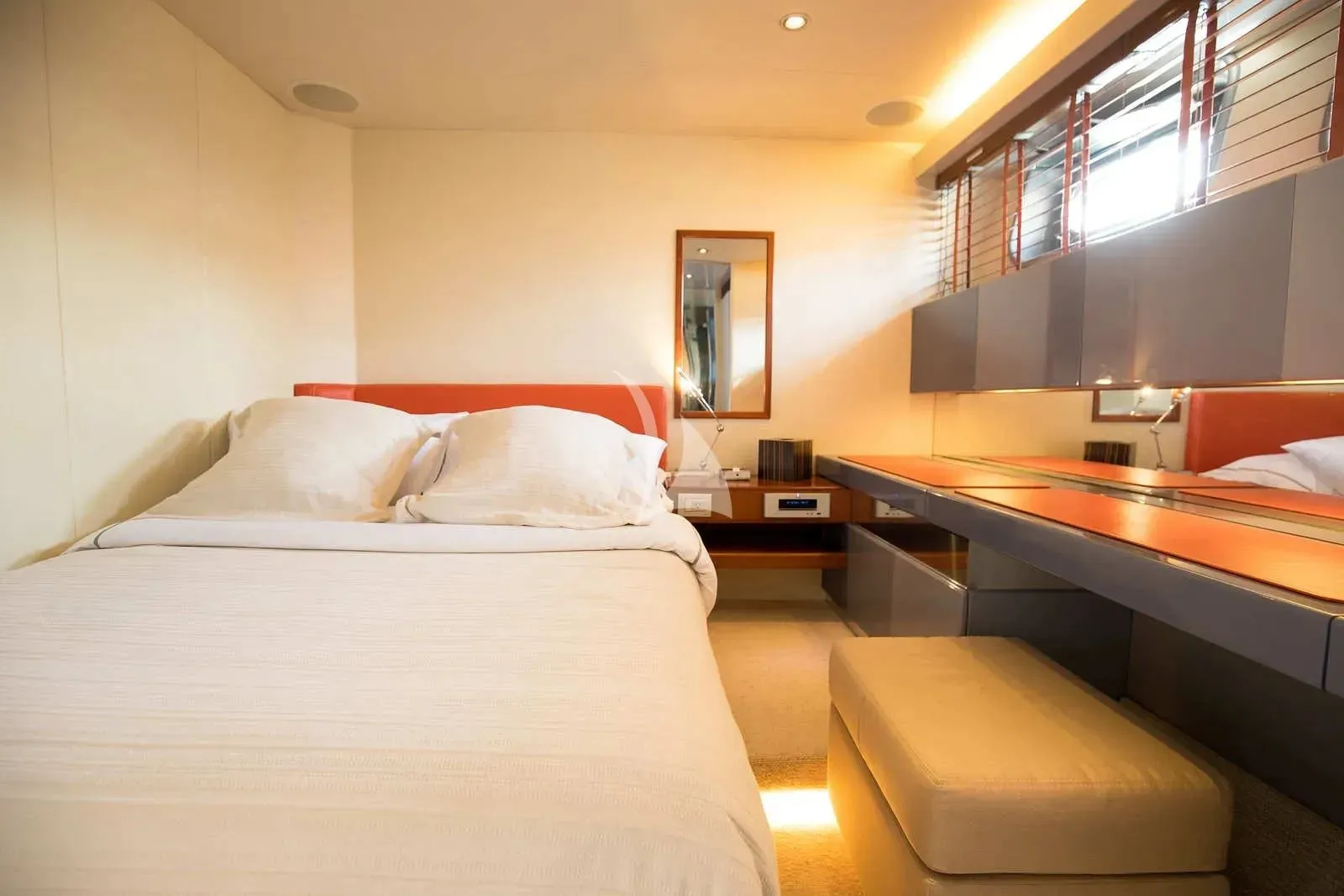 Heartbeat Of Life 28.2m Heesen motor yacht charter Barcelona photo 20