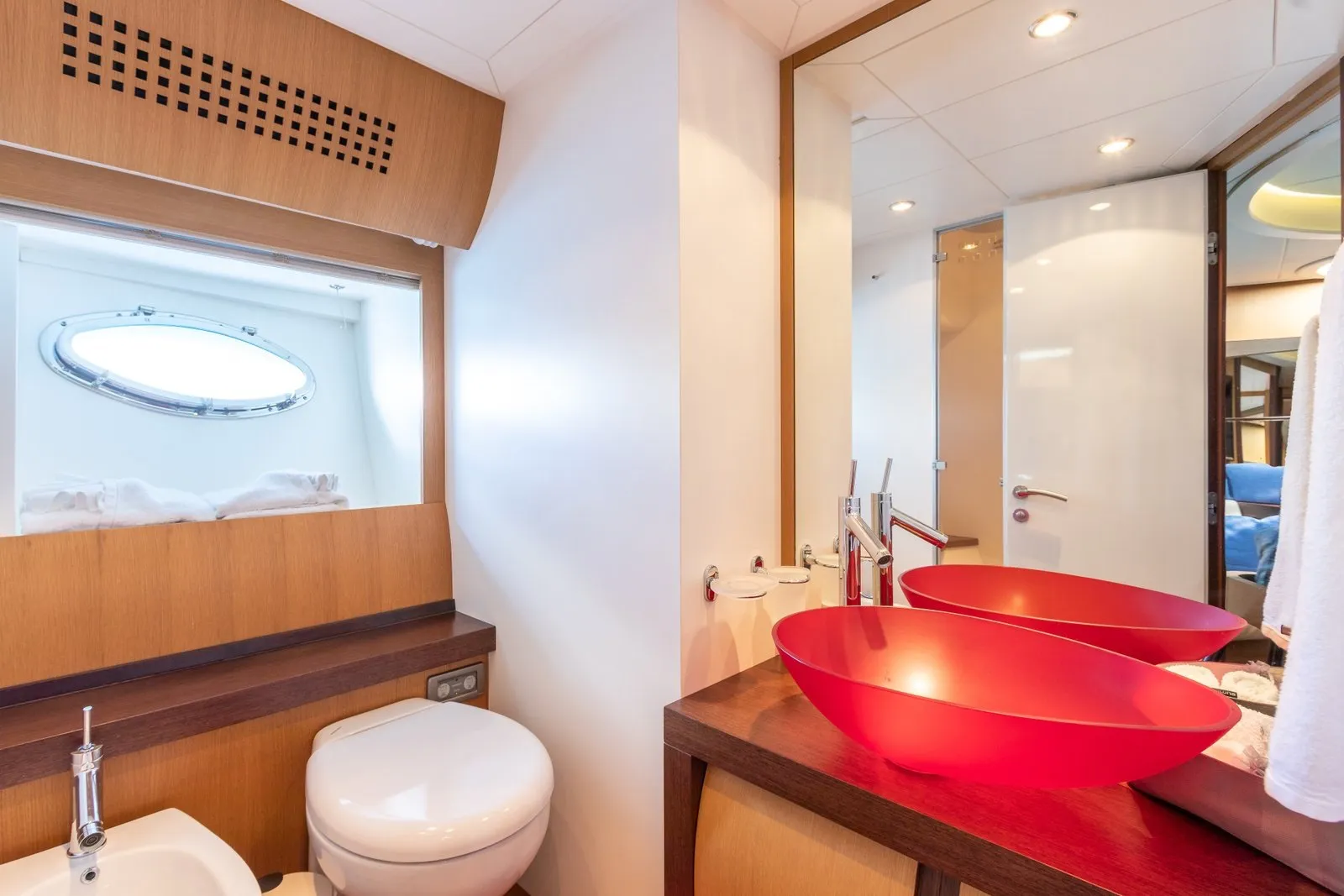 Inspiration 27.42m Pershing motor yacht charter Ibiza photo 14