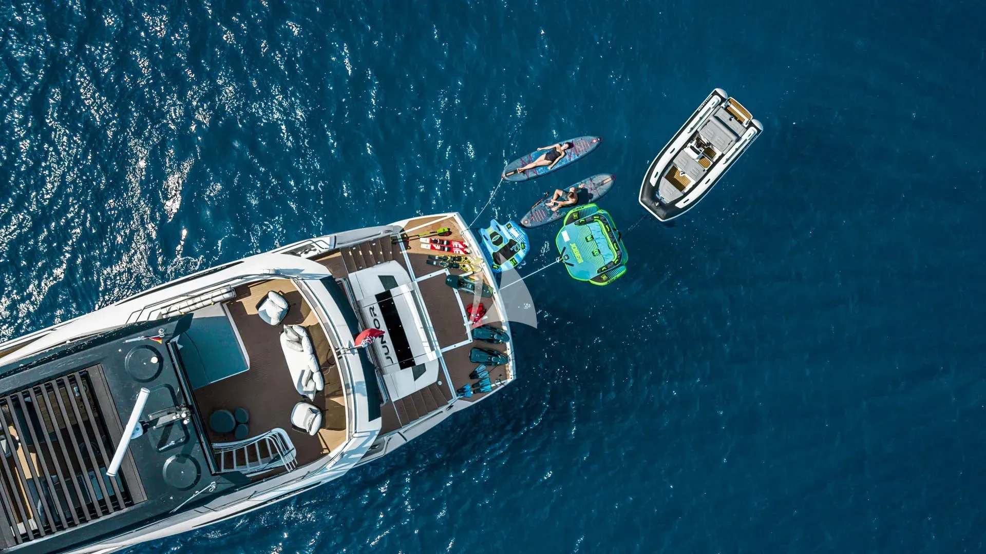 Junior 26.38m Sunseeker motor yacht charter Mallorca photo 03