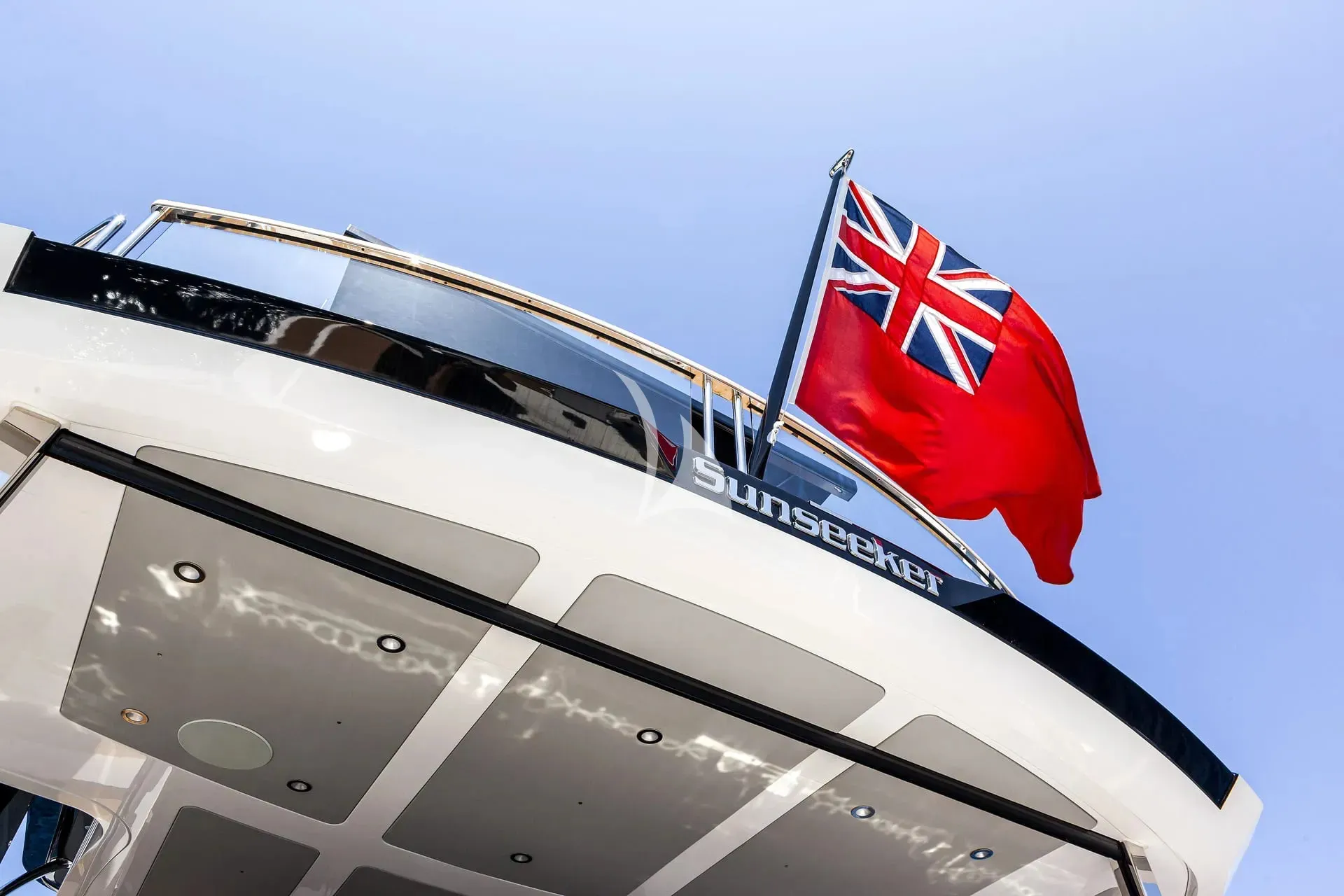 Junior 26.38m Sunseeker motor yacht charter Mallorca photo 08