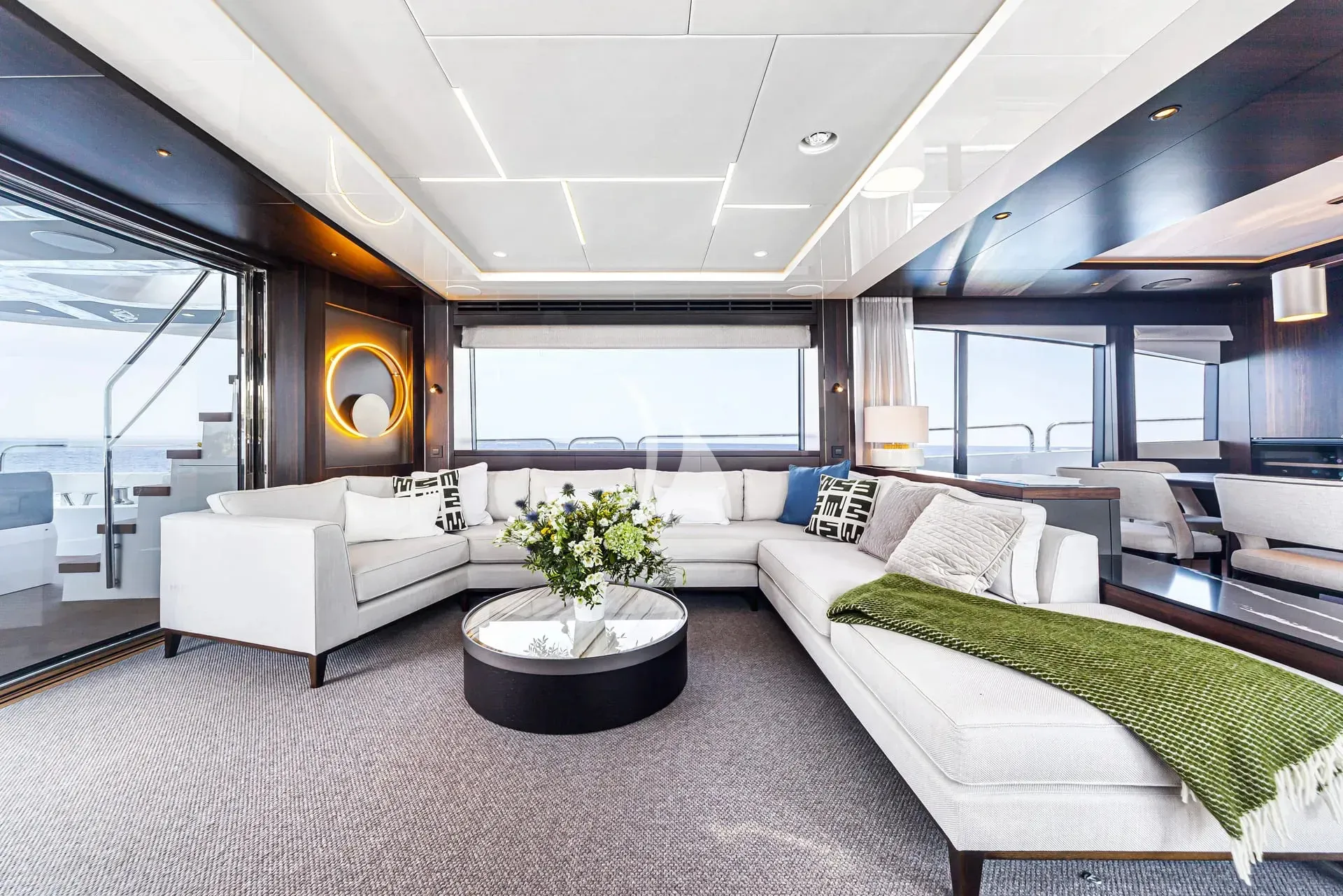 Junior 26.38m Sunseeker motor yacht charter Mallorca photo 12
