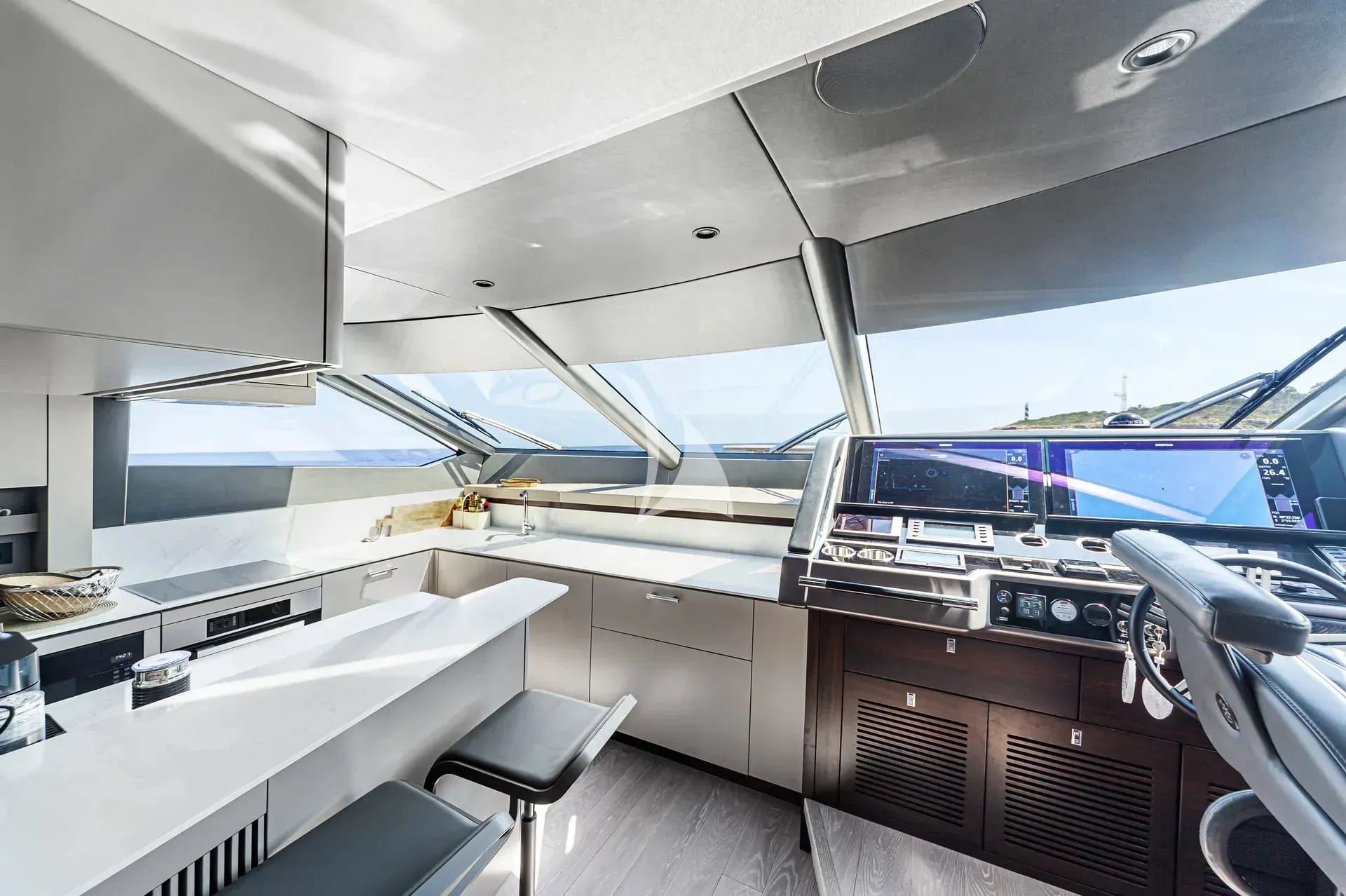 Junior 26.38m Sunseeker motor yacht charter Mallorca photo 14