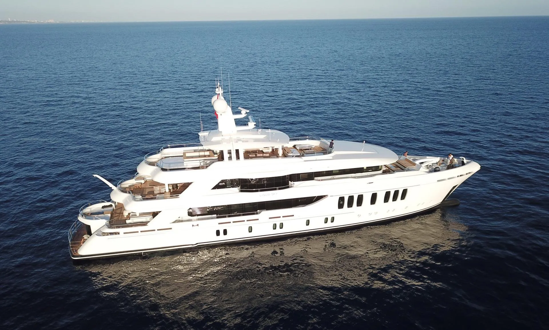 Liquid Sky 47m CMB Yachts motor yacht charter French Riviera photo 09