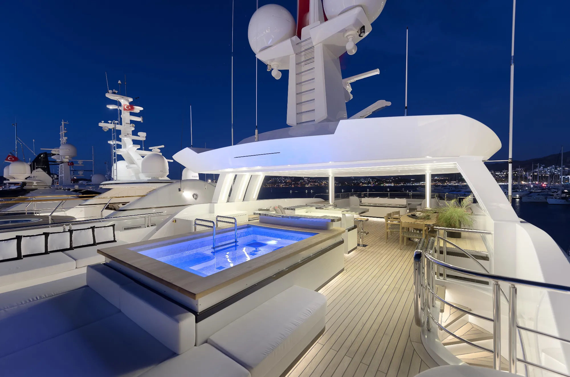 Liquid Sky 47m CMB Yachts motor yacht charter French Riviera photo 27