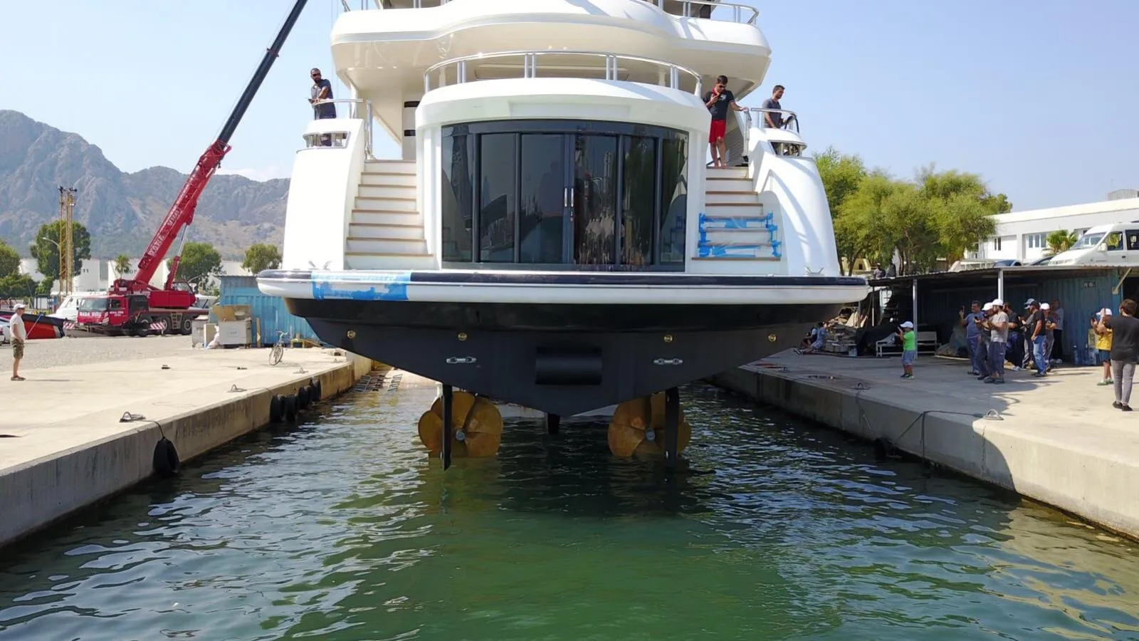 Liquid Sky 47m CMB Yachts motor yacht charter French Riviera photo 35