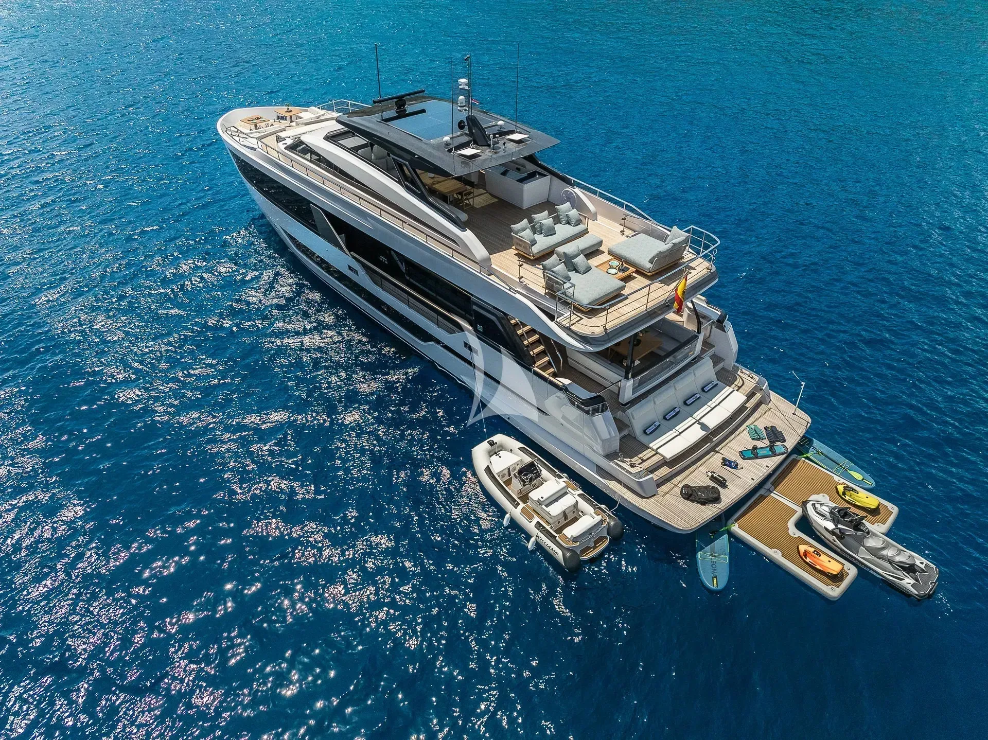 Nailu + 30.13m Ferretti Yachts motor yacht charter Mallorca photo 02